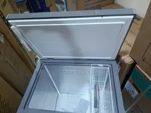 Secure, Spacious Stylish: The Hisense 270SH Freezer