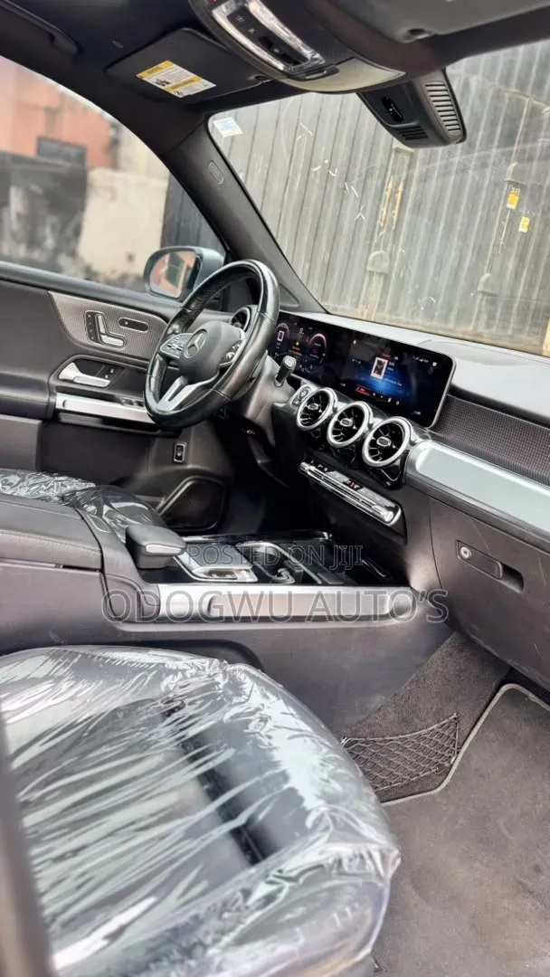 Mercedes-Benz GLB-Class 2020 Silver