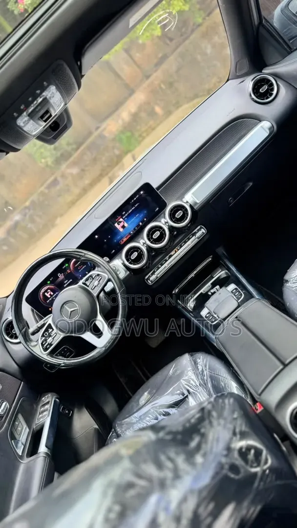 Mercedes-Benz GLB-Class 2020 Silver