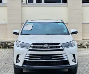 Toyota Highlander 2019 White