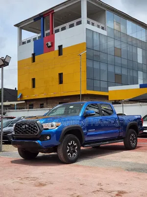 Toyota Tacoma 2017 Blue