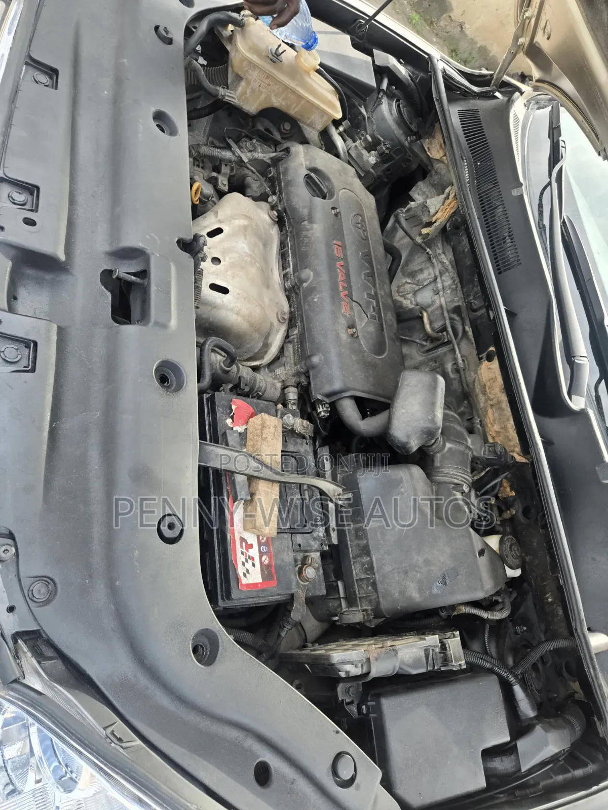 Toyota RAV4 2011 Gold