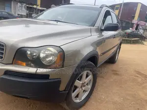 Volvo XC90 2.5 T AWD 2004 Brown