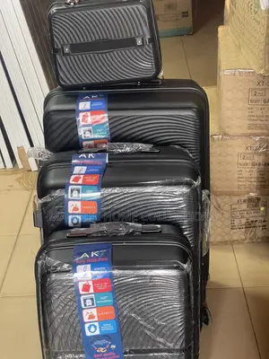  Cute 4-in-1 Black Luggage Set