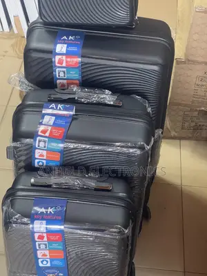  Cute 4-in-1 Black Luggage Set