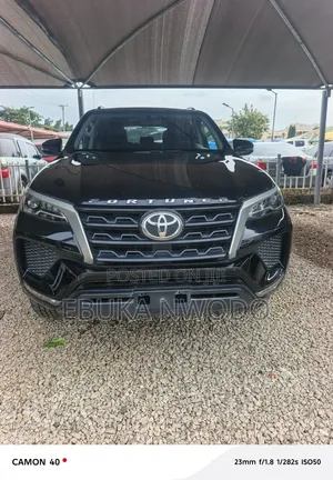 Toyota Fortuner 2021 Black