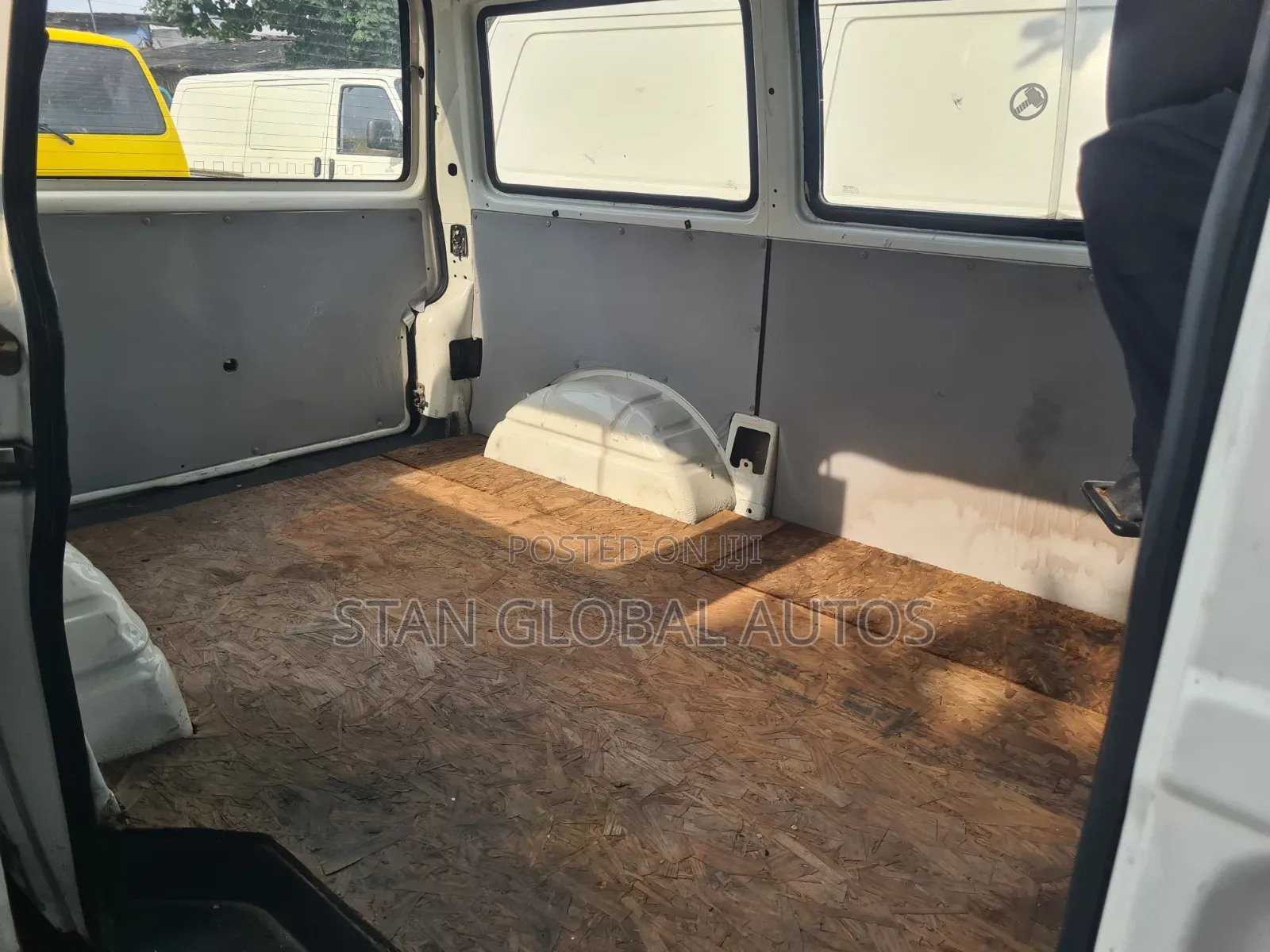 Volkswagen Transporter 2003 White