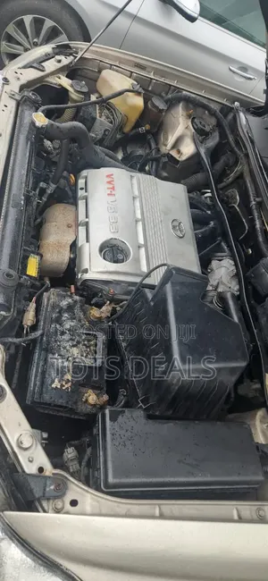 Toyota Highlander Limited V6 2005 Gold