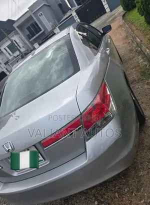 Honda Accord 2012 Silver