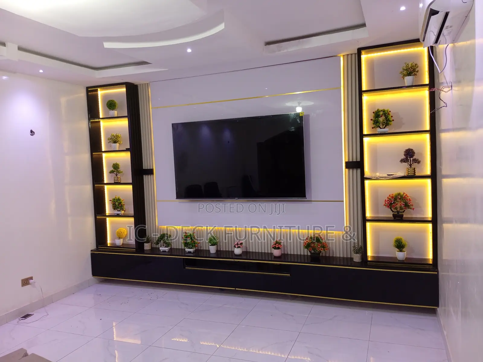 TVS43 Wall Cladding + Jay 13ft TV Console