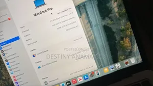 Laptop Apple MacBook Pro 2020 32GB Intel Core i7 SSD 512GB