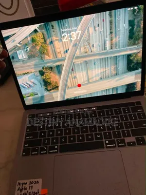 Laptop Apple MacBook Pro 2020 32GB Intel Core i7 SSD 512GB