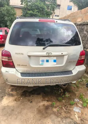 Toyota Highlander 2004 Silver