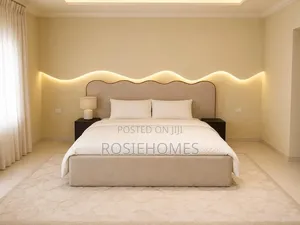 Furnished 4bdrm Duplex in Parkview for rent