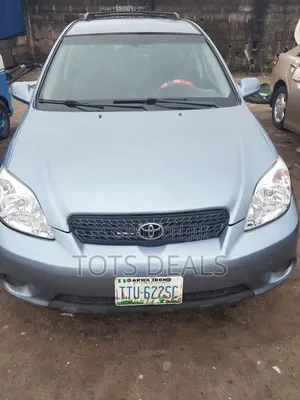 Toyota Matrix Hatchback FWD (1.8L 4cyl 5M) 2007 Blue