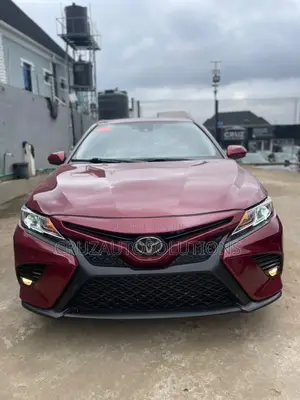 Toyota Camry 2020 Red