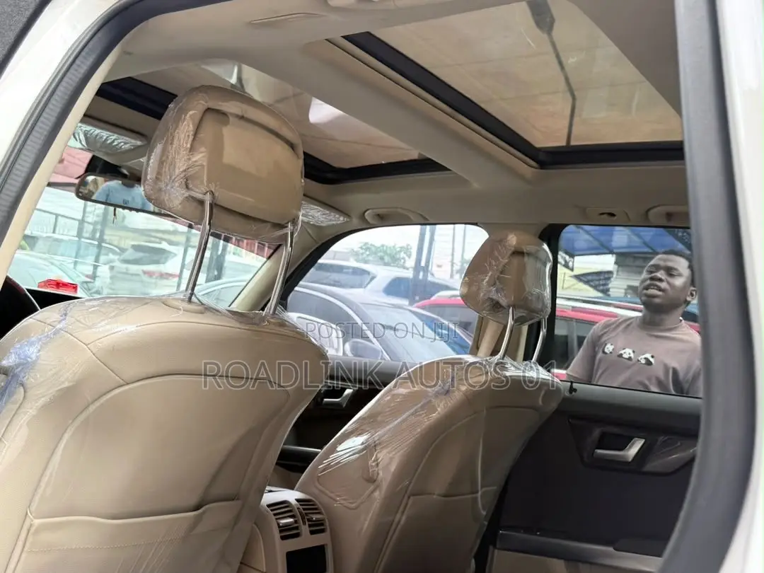 Mercedes-Benz GLK-Class 350 4MATIC 2014 White