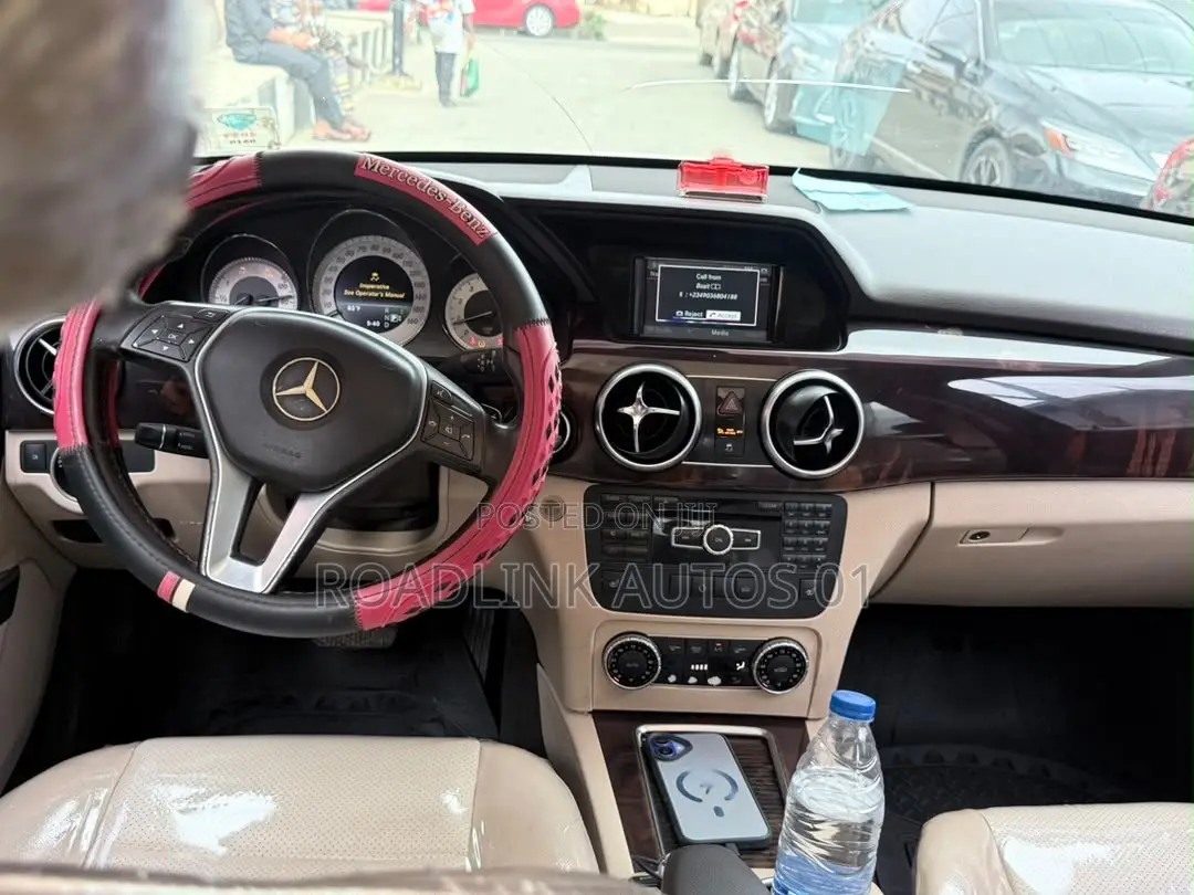 Mercedes-Benz GLK-Class 350 4MATIC 2014 White