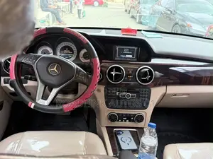 Mercedes-Benz GLK-Class 350 4MATIC 2014 White