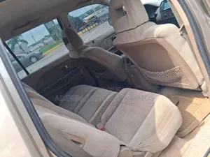 Honda Pilot 2004 Gold
