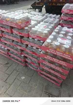 Martinellis 100% Apple Juice (Round Bottle)