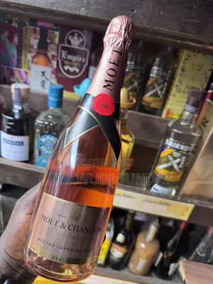 Moet Necter Rose