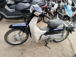 Honda CB 2018 Blue