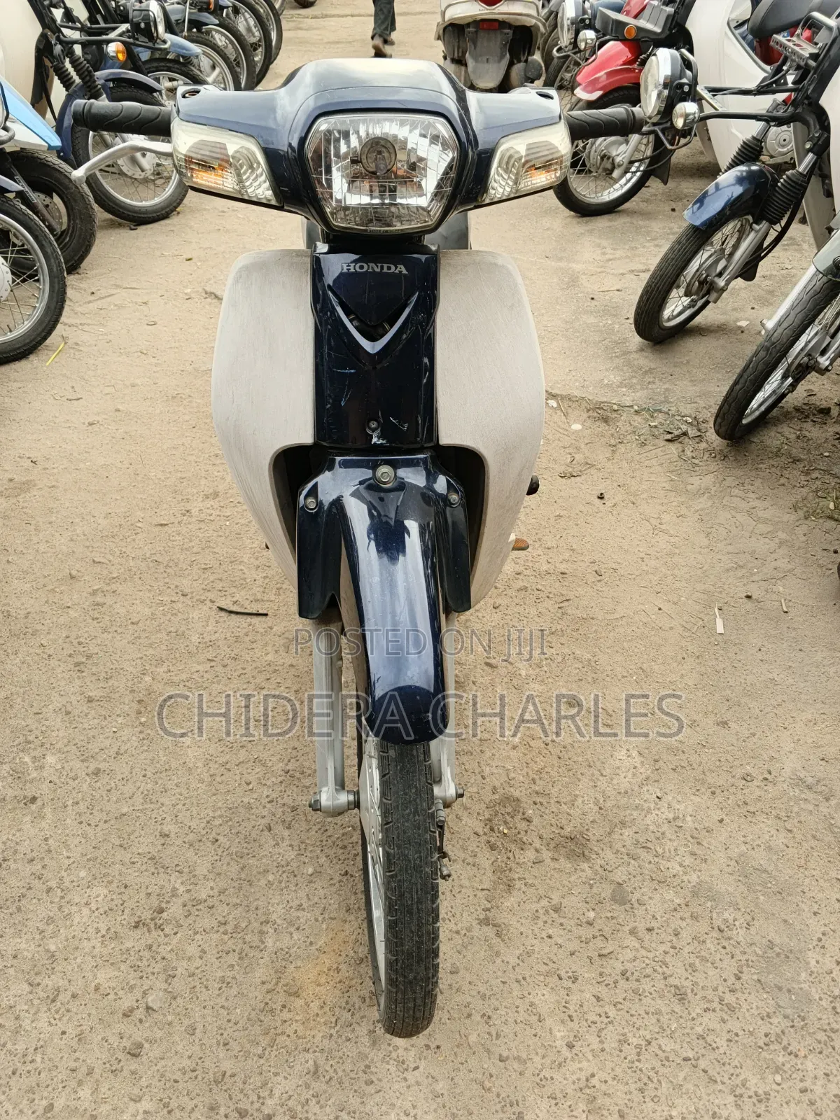 Honda CB 2018 Blue
