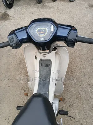Honda CB 2018 Blue