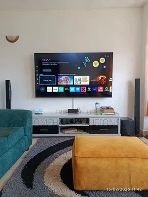 75 Inches Hisense Qled Smart TV
