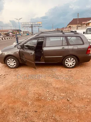 Toyota Corolla 2005 Gray