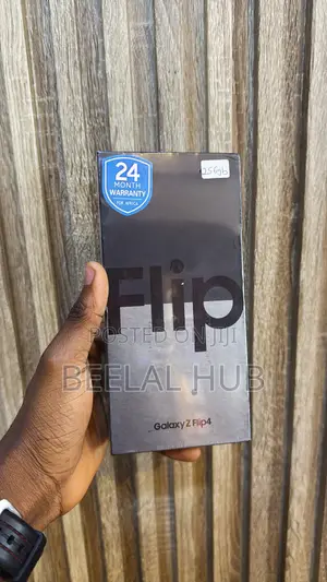 New Samsung Galaxy Z Flip4 256 GB