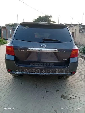 Toyota Highlander 2010 Gray