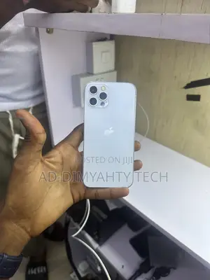 New Apple iPhone 12 Pro 128 GB Gold