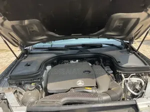 Mercedes-Benz GLC-Class 2020 Brown