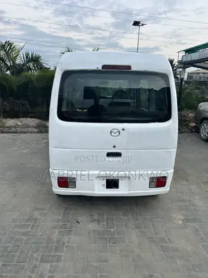 Suzuki Every 2012 White