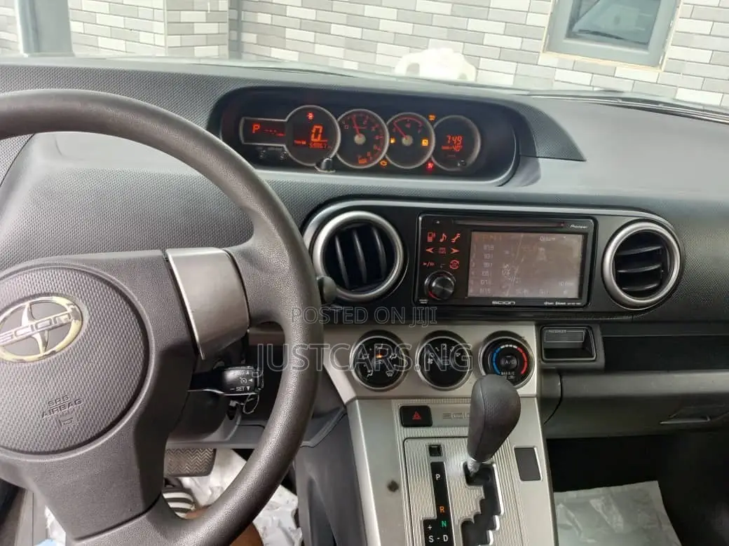 Scion xB 2012 Black