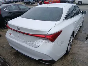 Toyota Avalon 2020 White