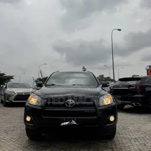 Toyota RAV4 2010 Black