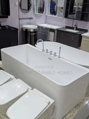 Modern Bathroom Suite Bathtub Vanities and Toilet
