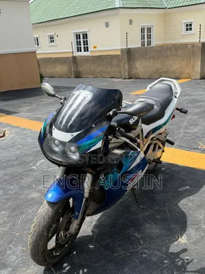 Suzuki GSX-S 1999 Blue