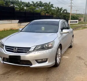 Honda Accord EX 4dr Sedan FWD (2.4L 4cyl 2A) 2013 Silver