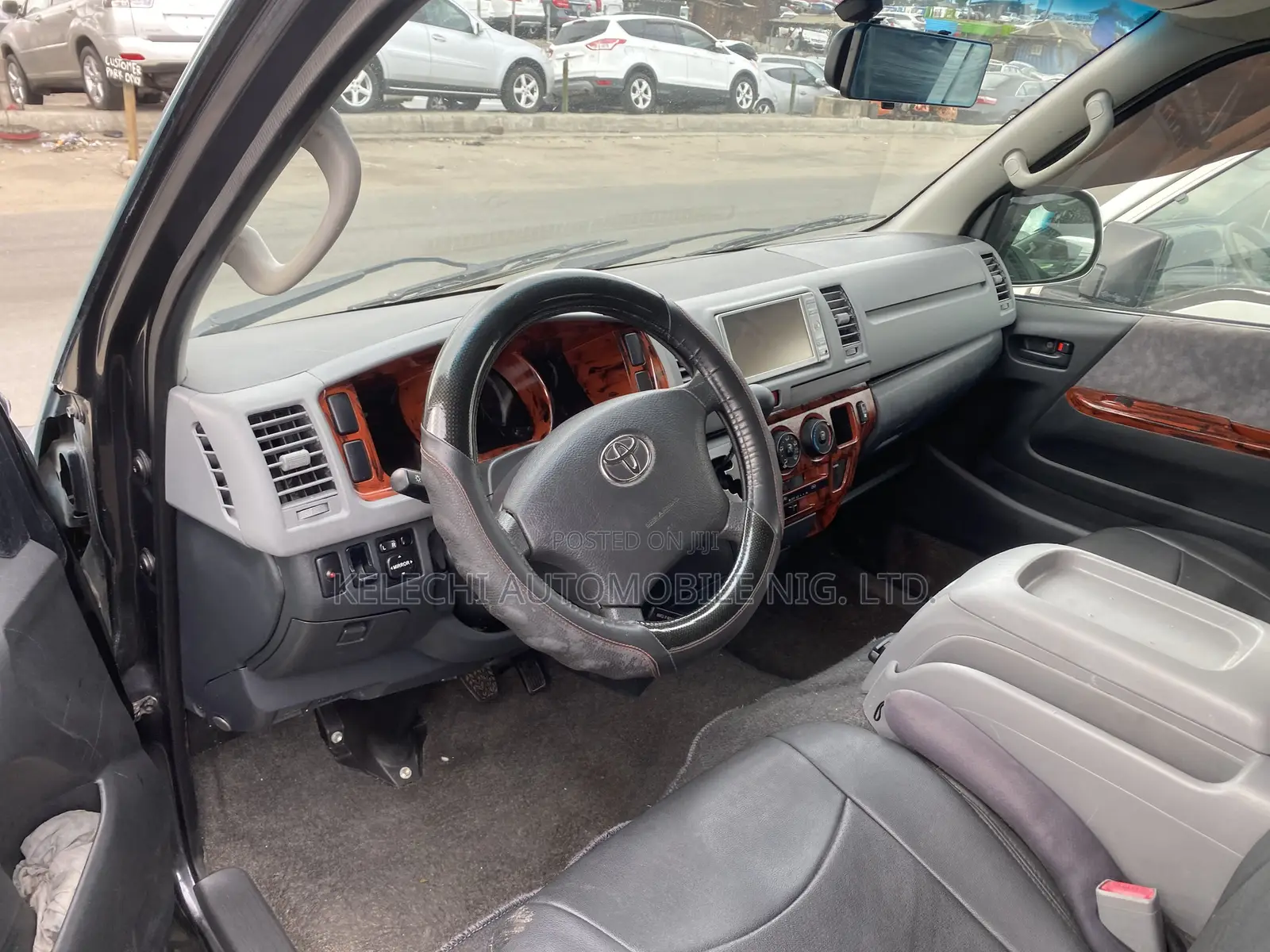 Toyota HiAce 2012 Blue