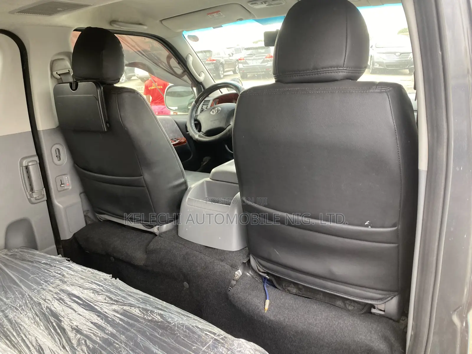 Toyota HiAce 2012 Blue