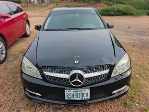 Mercedes-Benz C300 2011 Black