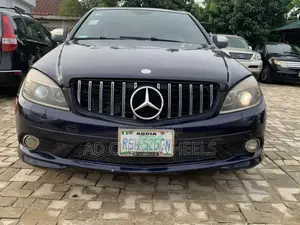 Mercedes-Benz C300 Luxury Sedan AWD (3.0L 6cyl 7A) 2008 Black