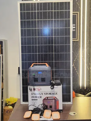 550W Rechargeable Solar Generator With 150W Solar Panel