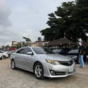 Toyota Camry 2013 Silver