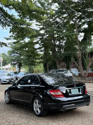 Mercedes-Benz C300 2011 Black