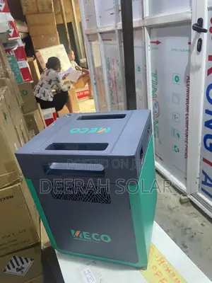 MECO 2kwh Solar Generator